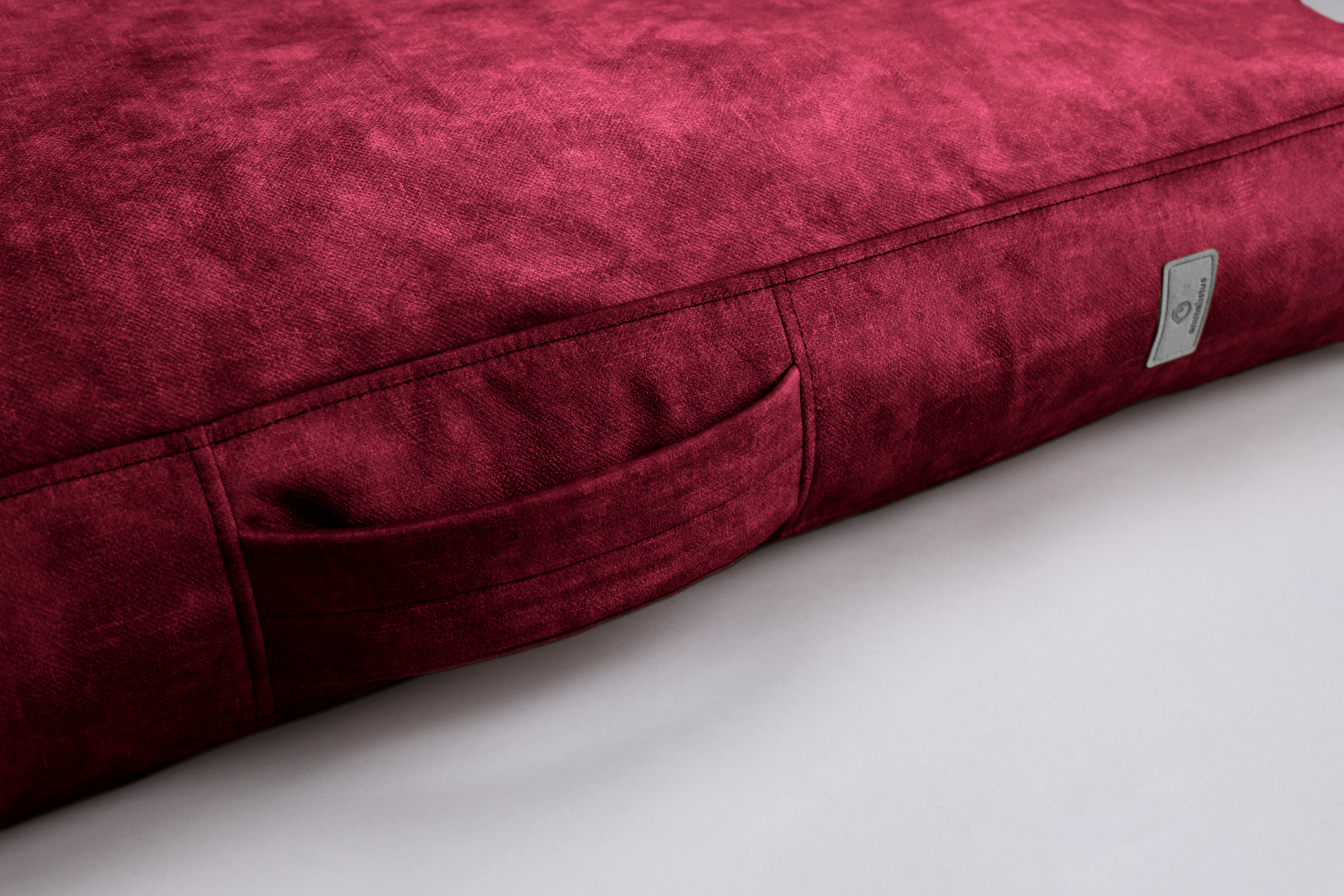 Dog cushion bed | 2-sided | RUBY RED