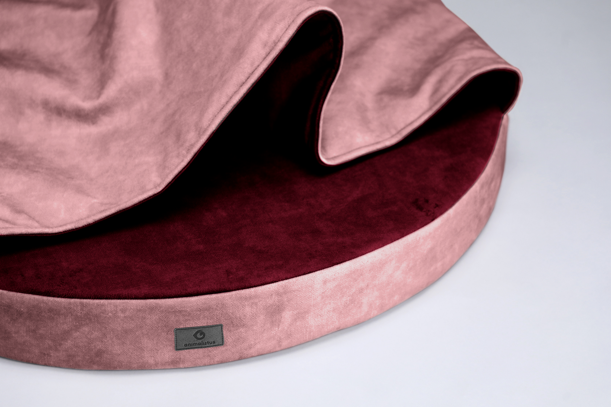 Cozy cave dog bed | TERRACOTTA+RUBY RED