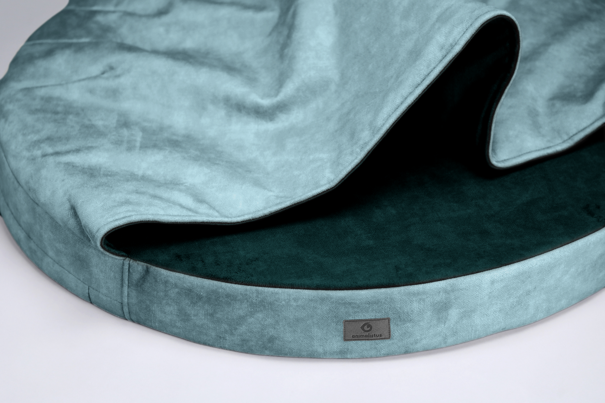 Cozy cave dog bed | DUSTY GREEN+EMERALD GREEN