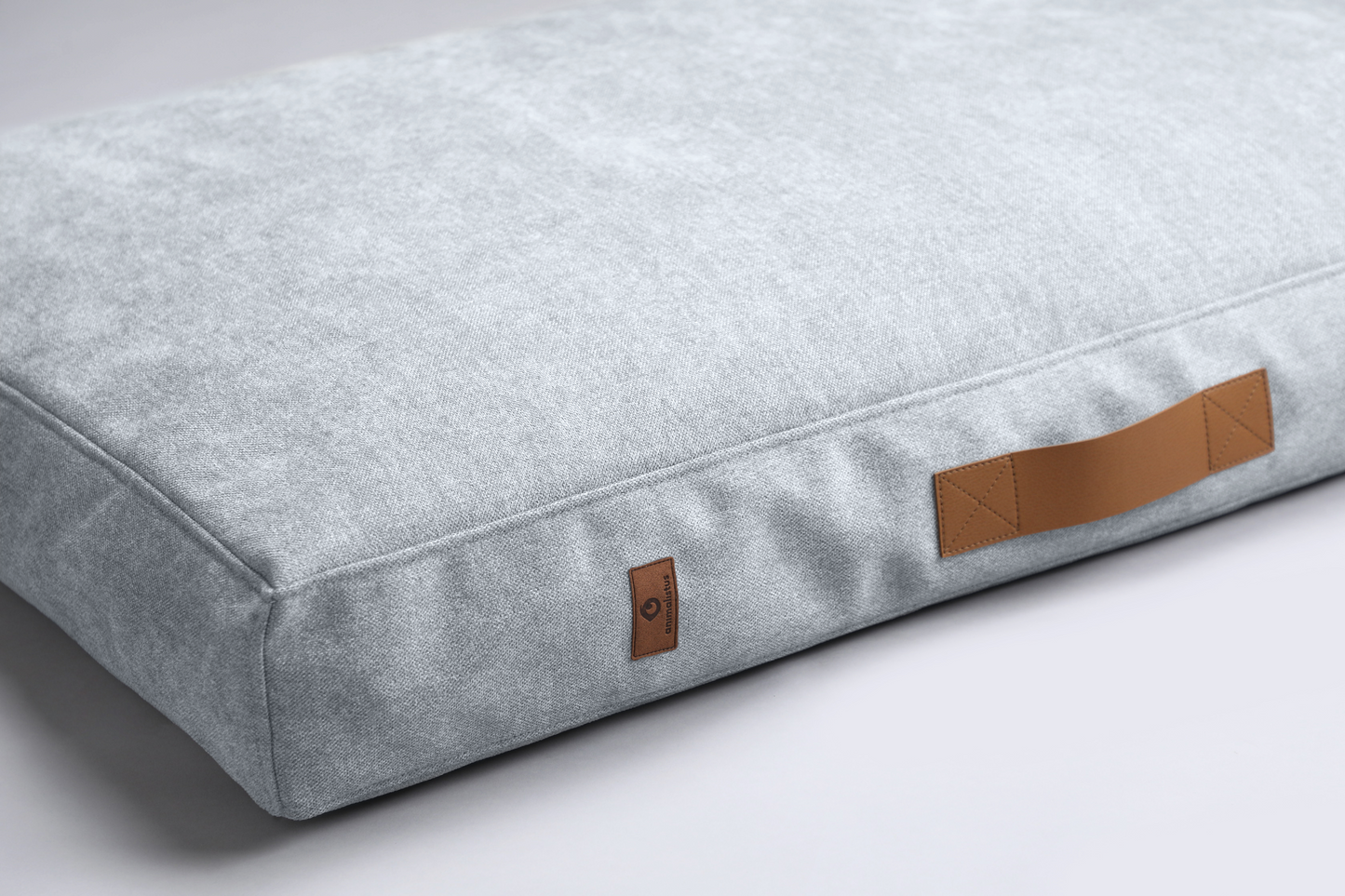 Scandinavian design dog bed | 2-sided | FOG GREY